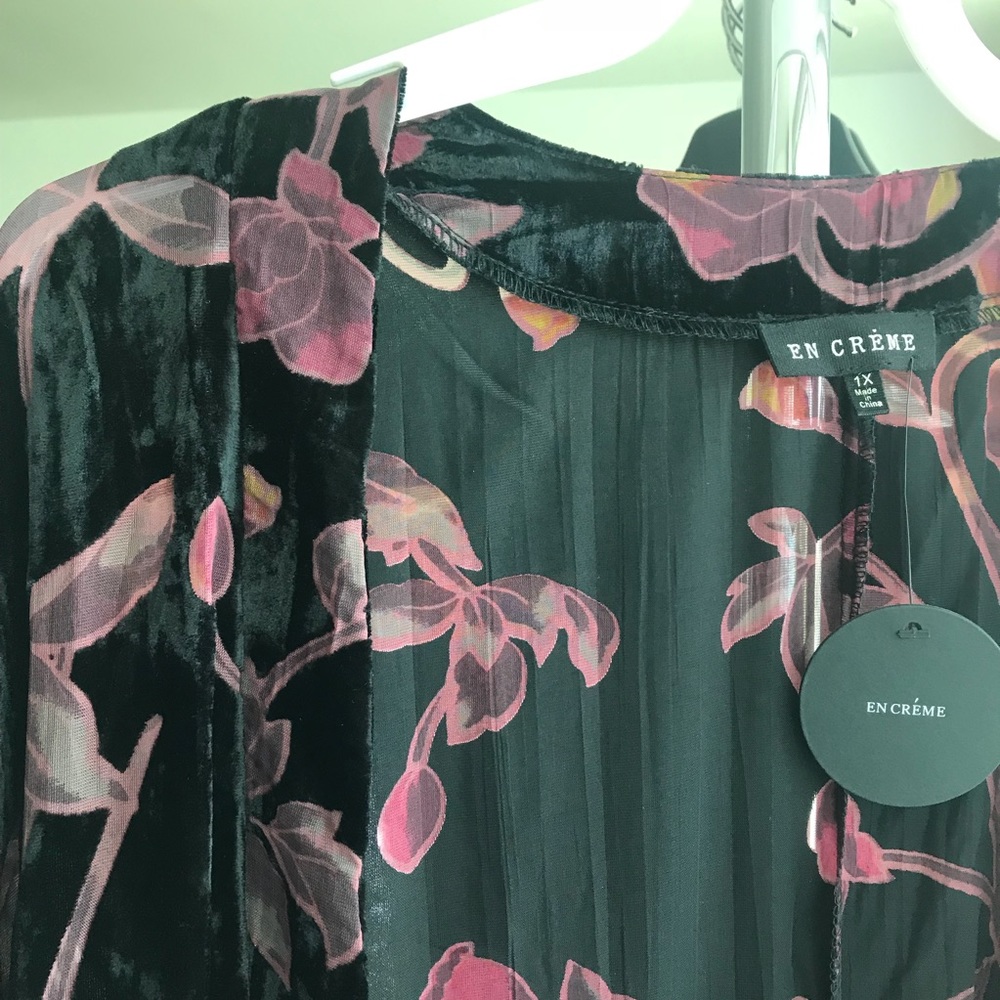 Walk On The Wild Side Kimono - Picture 3 of 4